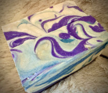 Load image into Gallery viewer, Frosted